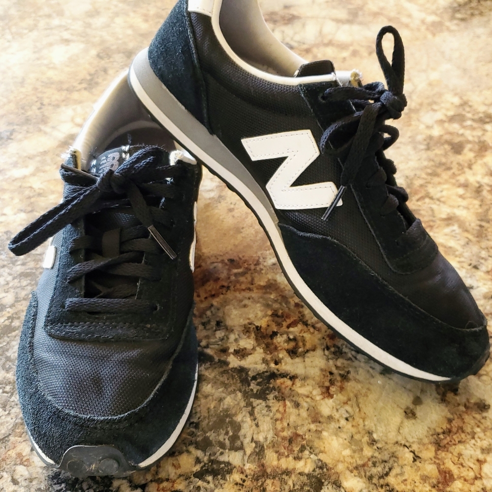 Womens New Balance shoes